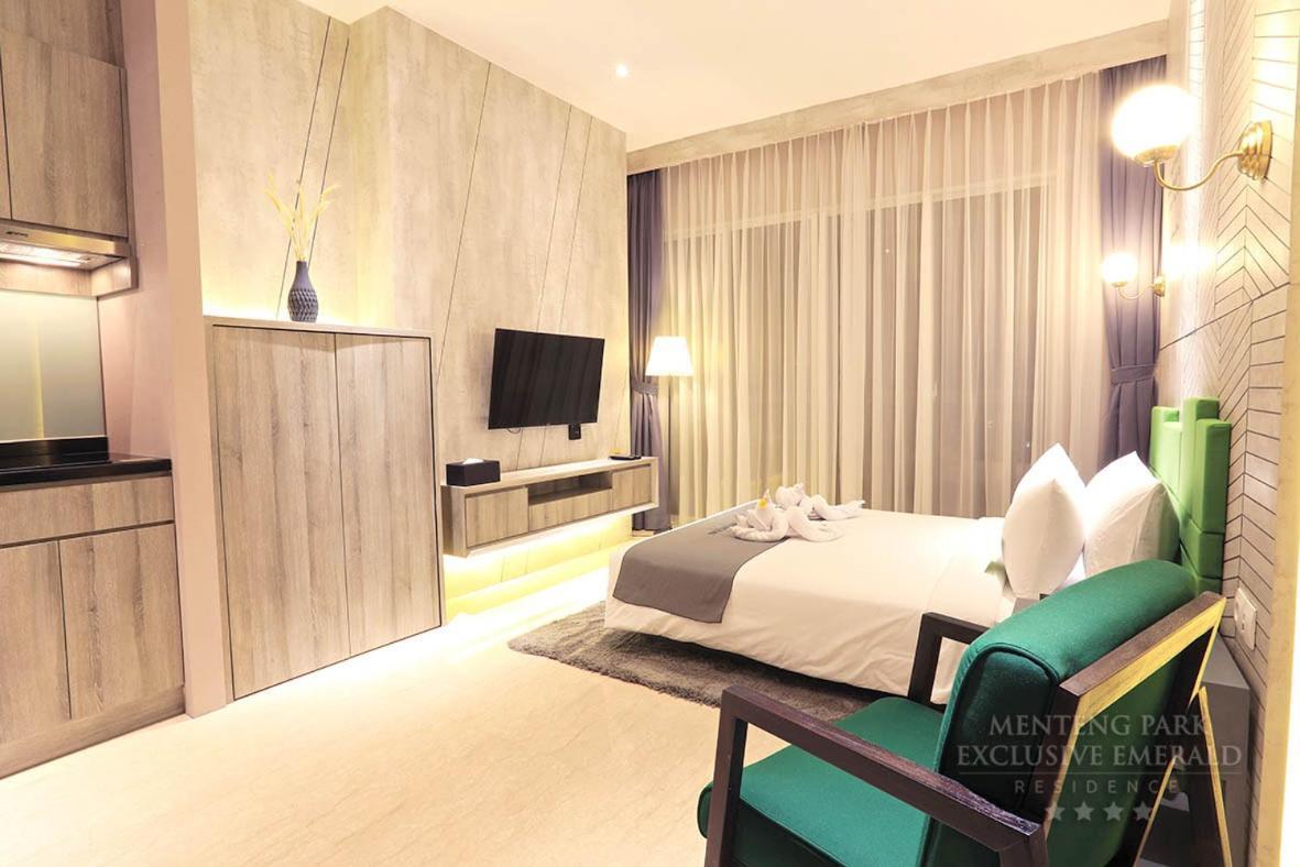 Menteng Park Exclusive Emerald Jakarta Exterior photo