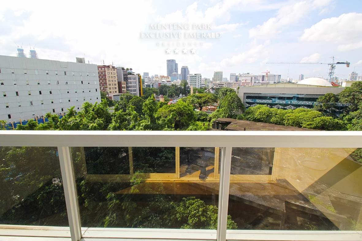Menteng Park Exclusive Emerald Jakarta Exterior photo